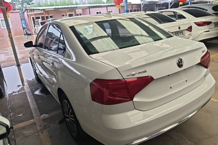 Used Volkswagen Jetta 2019 Dream Edition 1.5L Manual Comfort Version Exterior 2