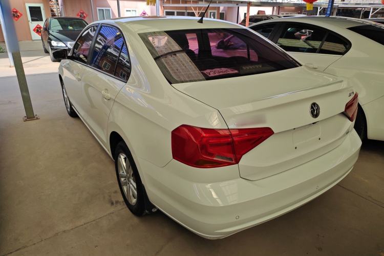 Used Volkswagen Jetta 2019 Dream Edition 1.5L Manual Fashion Version Exterior 2
