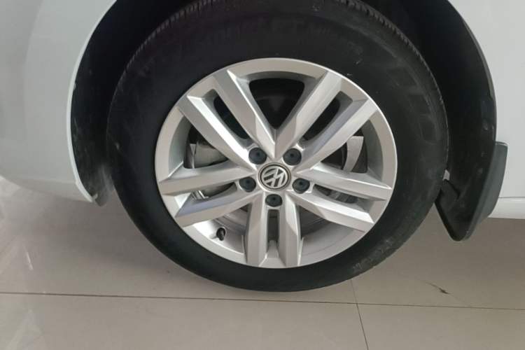 Used Volkswagen Jetta 2019 Dream Edition 1.5L Automatic Fashionable Version Exterior 2