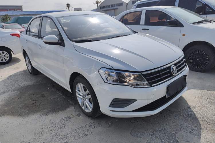 Used Volkswagen Jetta 2019 Dream Edition 1.4L Manual Fashion Version Exterior 2