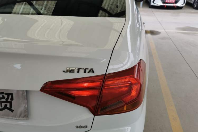 Used Volkswagen Jetta 2019 Dream Edition 1.5L Manual Fashion Version Exterior 3