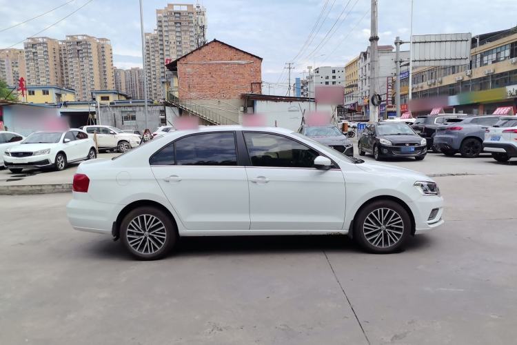 Used Volkswagen Jetta 2019 Dream Edition 1.4L Manual Comfort Version Exterior 3