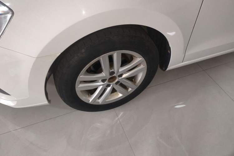 Used Volkswagen Jetta 2019 Dream Edition 1.5L Manual Fashion Version Exterior 4