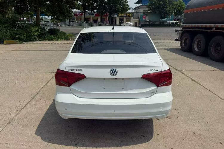Used Volkswagen Jetta 2019 Dream Edition 1.5L Automatic Fashionable Version Exterior 4