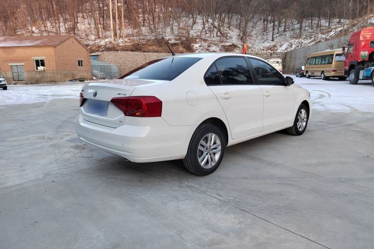 Used Volkswagen Jetta 2019 Dream Edition 1.5L Manual Fashion Version Exterior 5