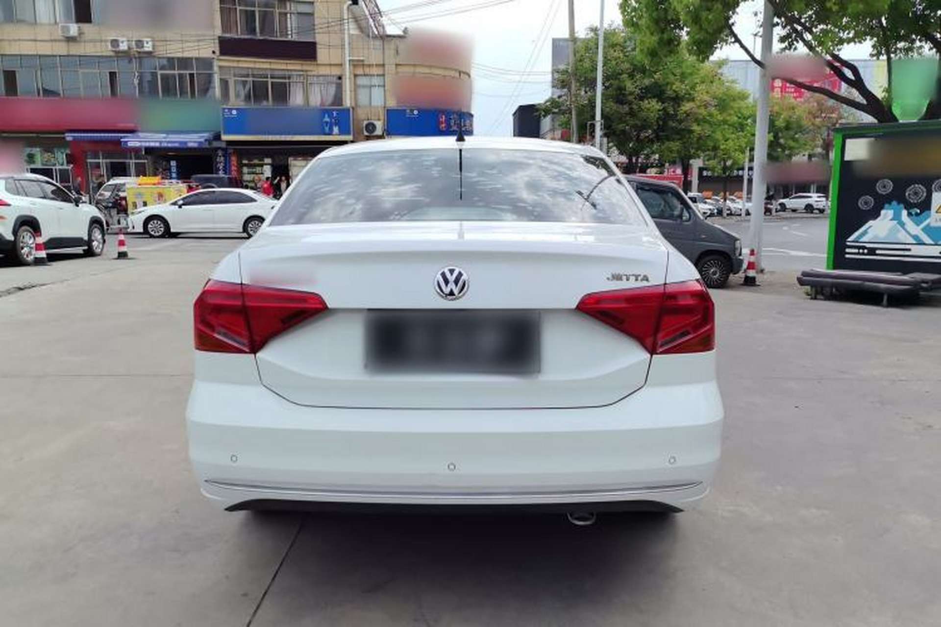 Used Volkswagen Jetta 2019 Dream Edition 1.4L Manual Comfort Version Exterior 5