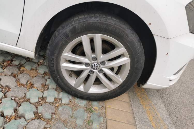 Used Volkswagen Jetta 2019 Dream Edition 1.5L Manual Fashion Version Exterior 7