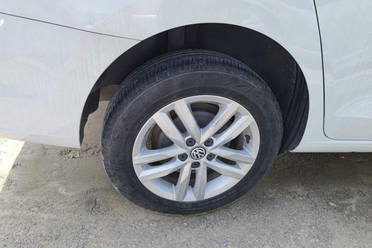 Used Volkswagen Jetta 2019 Dream Edition 1.4L Manual Fashion Version Exterior 8