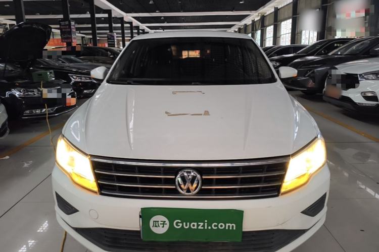 Used Volkswagen Jetta 2019 Dream Edition 1.4L Manual Fashion Version Front