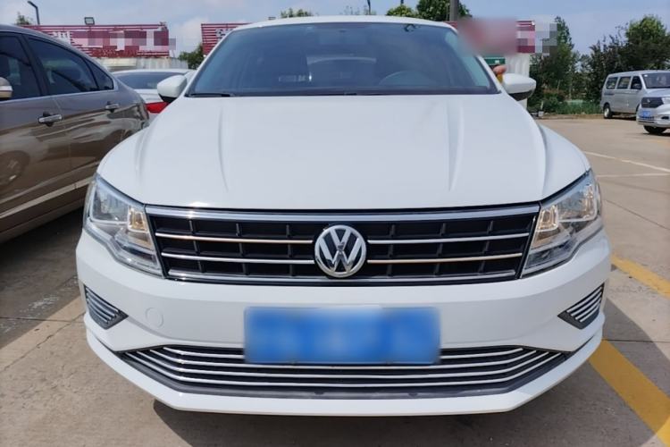 Used Volkswagen Jetta 2019 Dream Edition 1.5L Manual Fashion Version Front