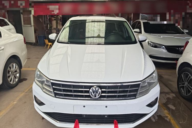 Used Volkswagen Jetta 2019 Dream Edition 1.5L Manual Comfort Version Front