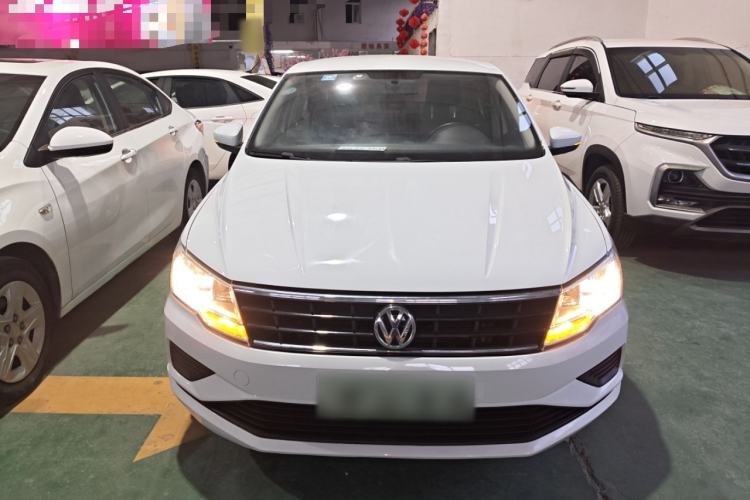 Used Volkswagen Jetta 2019 Dream Edition 1.4L Manual Fashion Version Front