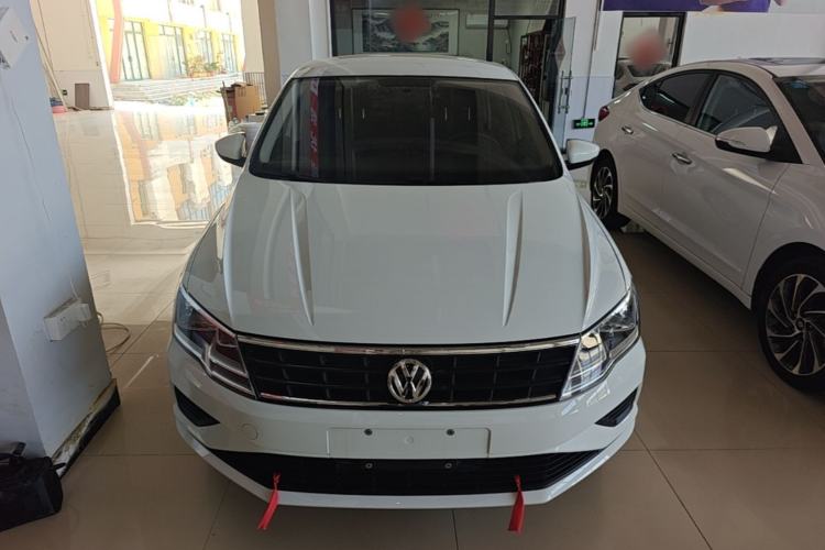 Used Volkswagen Jetta 2019 Dream Edition 1.5L Manual Fashion Version Front