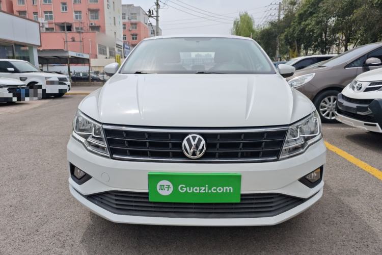 Used Volkswagen Jetta 2019 Dream Edition 1.5L Manual Fashion Version Front