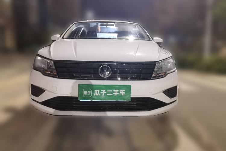 Used Volkswagen Jetta 2019 Dream Edition 1.4L Manual Fashion Version Front