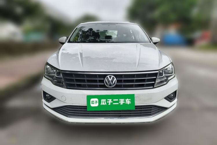 Used Volkswagen Jetta 2019 Dream Edition 1.5L Automatic Comfort Version Front