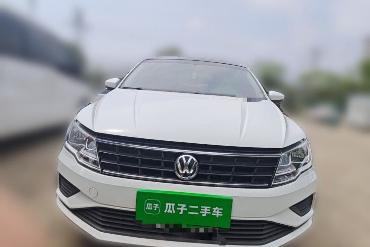 Used Volkswagen Jetta 2019 Dream Edition 1.5L Manual Fashion Version Front