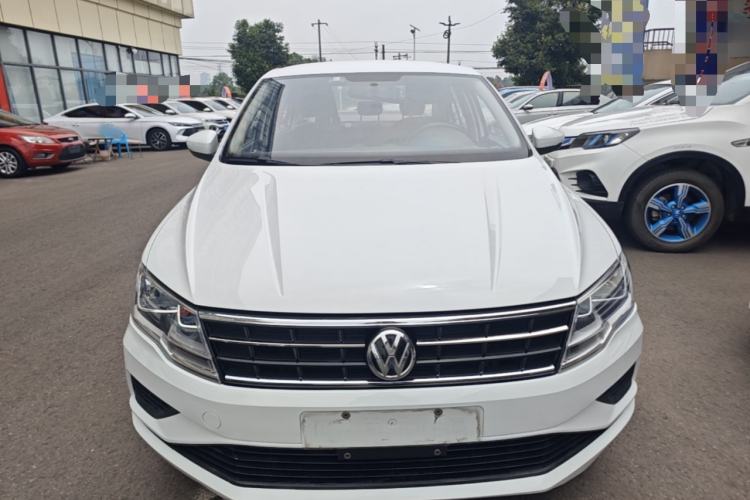 Used Volkswagen Jetta 2019 Dream Edition 1.4L Manual Fashion Version Front