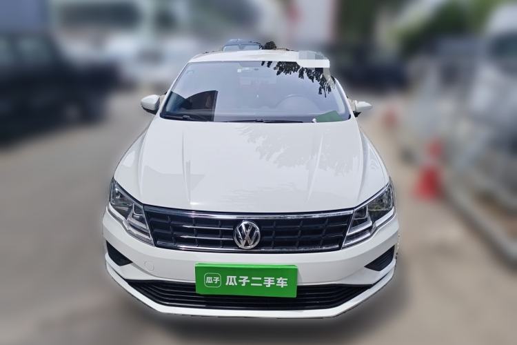Used Volkswagen Jetta 2019 Dream Edition 1.4L Manual Fashion Version Front