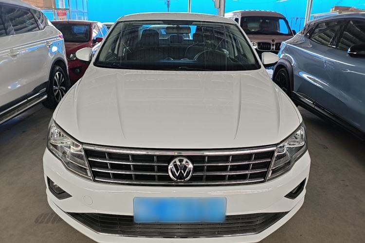 Used Volkswagen Jetta 2019 Dream Edition 1.5L Automatic Comfort Version Front