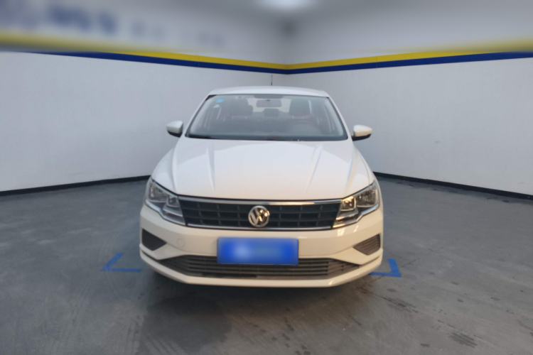 Used Volkswagen Jetta 2019 Dream Edition 1.4L Manual Fashion Version Front