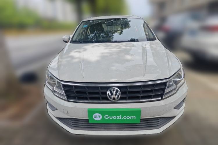 Used Volkswagen Jetta 2019 Dream Edition 1.5L Manual Fashion Version Front