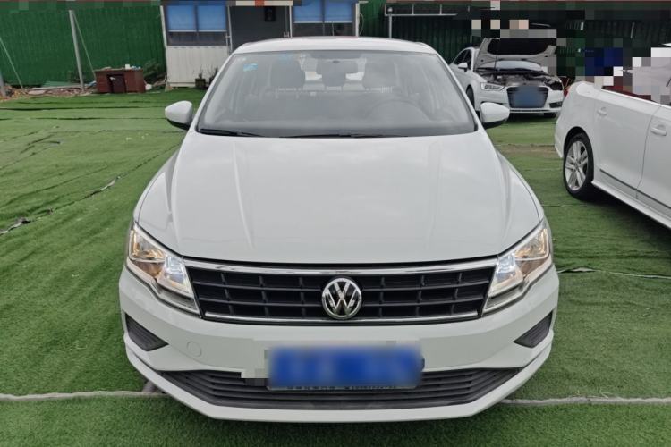 Used Volkswagen Jetta 2019 Dream Edition 1.4L Manual Fashion Version Front