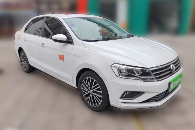 Used Volkswagen Jetta 2019 Dream Edition 1.5L Automatic Comfort Version Front Right 45 Deg