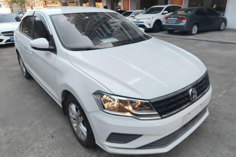 Used Volkswagen Jetta 2019 Dream Edition 1.5L Automatic Fashionable Version Front Right 45 Deg
