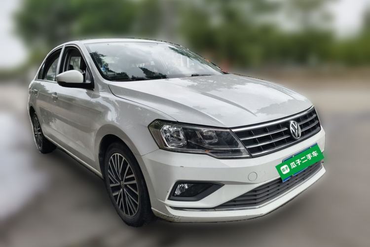 Used Volkswagen Jetta 2019 Dream Edition 1.5L Automatic Comfort Version Front Right 45 Deg
