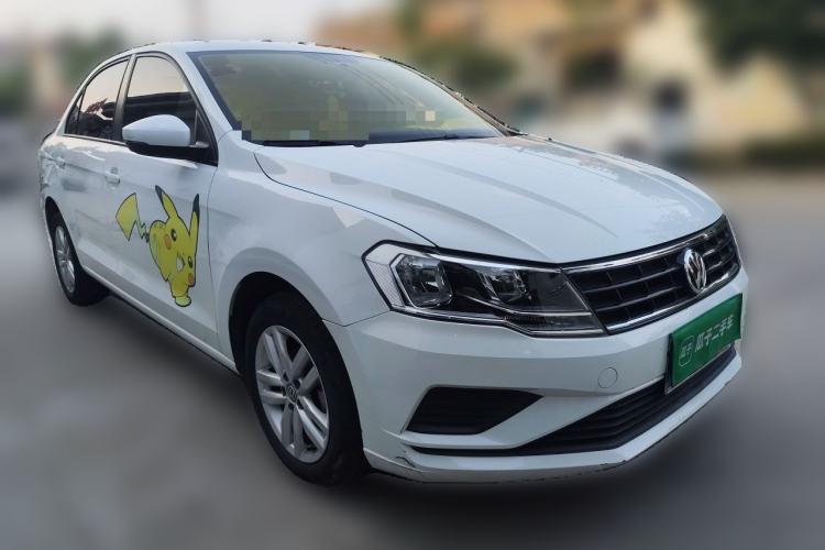 Used Volkswagen Jetta 2019 Dream Edition 1.5L Manual Fashion Version Front Right 45 Deg