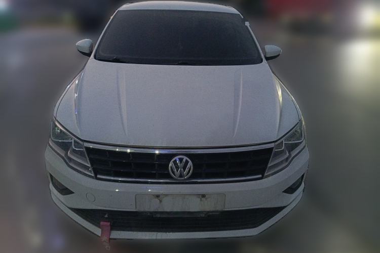 Used Volkswagen Jetta 2019 Dream Edition 1.4L Manual Fashion Version Front