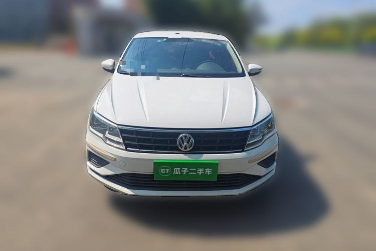 Used Volkswagen Jetta 2019 Dream Edition 1.4L Manual Fashion Version Front