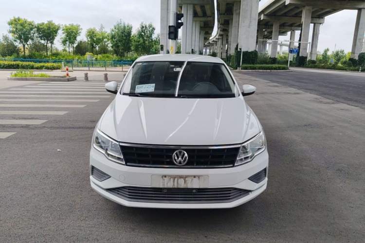 Used Volkswagen Jetta 2019 Dream Edition 1.5L Manual Fashion Version Front
