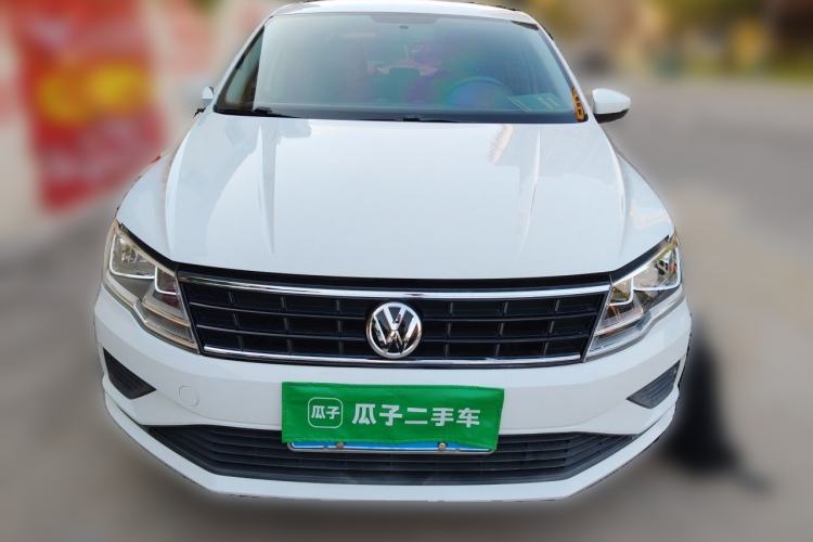 Used Volkswagen Jetta 2019 Dream Edition 1.4L Manual Fashion Version Front