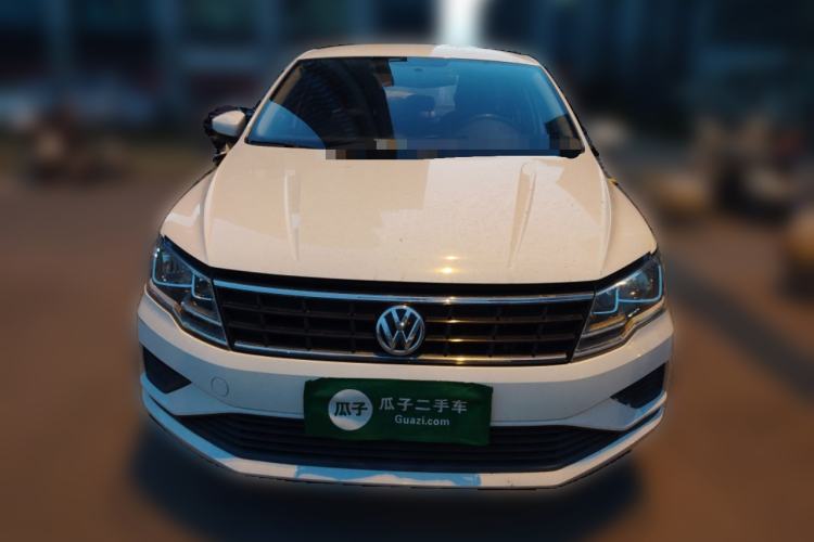 Used Volkswagen Jetta 2019 Dream Edition 1.4L Manual Fashion Version Front