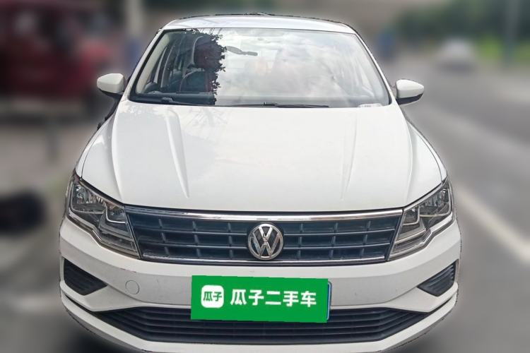 Used Volkswagen Jetta 2019 Dream Edition 1.4L Manual Fashion Version Front