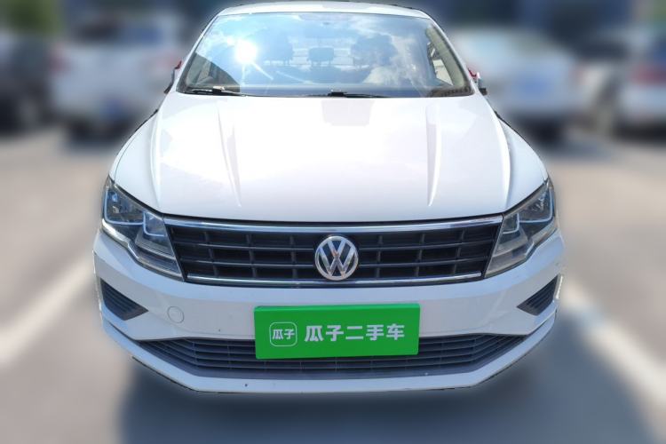 Used Volkswagen Jetta 2019 Dream Edition 1.5L Manual Fashion Version Front