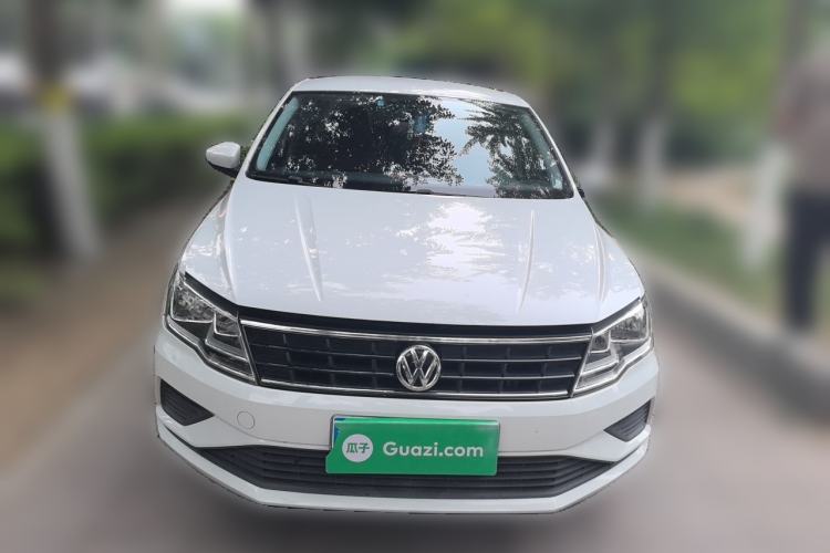 Used Volkswagen Jetta 2019 Dream Edition 1.5L Manual Fashion Version Front