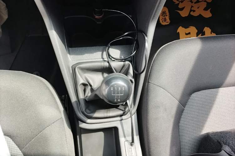 Used Volkswagen Jetta 2019 Dream Edition 1.5L Manual Fashion Version Gear Lever