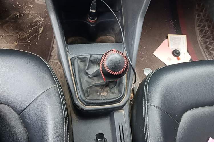 Used Volkswagen Jetta 2019 Dream Edition 1.5L Manual Fashion Version Gear Lever
