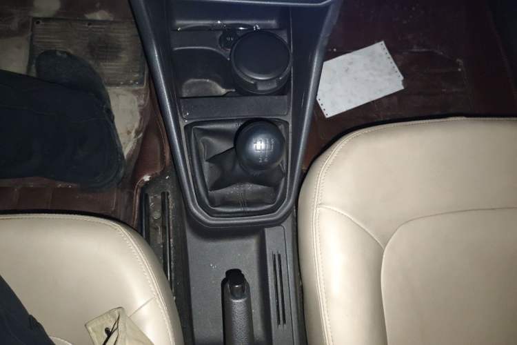 Used Volkswagen Jetta 2019 Dream Edition 1.5L Manual Fashion Version Gear Lever