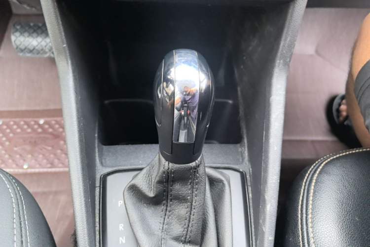 Used Volkswagen Jetta 2019 Dream Edition 1.5L Automatic Fashionable Version Gear Lever