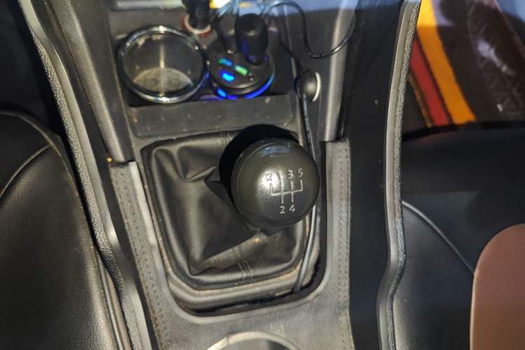 Used Volkswagen Jetta 2019 Dream Edition 1.4L Manual Fashion Version Gear Lever