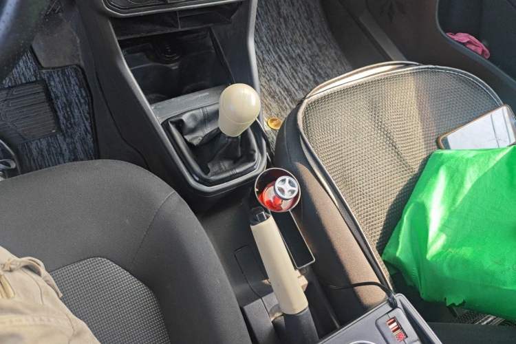 Used Volkswagen Jetta 2019 Dream Edition 1.4L Manual Fashion Version Gear Lever