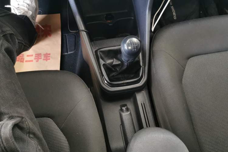 Used Volkswagen Jetta 2019 Dream Edition 1.5L Manual Fashion Version Gear Lever
