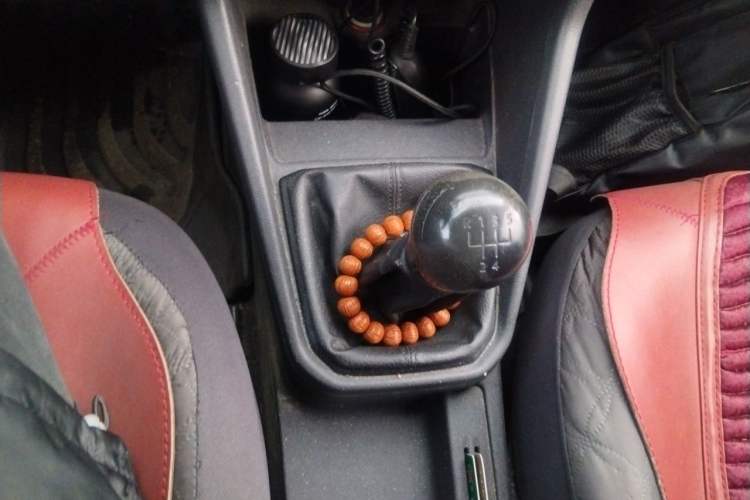 Used Volkswagen Jetta 2019 Dream Edition 1.4L Manual Fashion Version Gear Lever