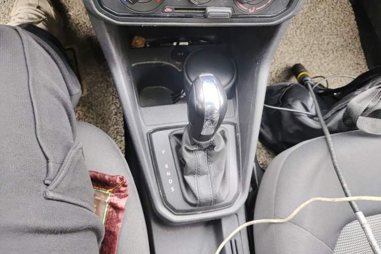 Used Volkswagen Jetta 2019 Dream Edition 1.5L Automatic Fashionable Version Gear Lever