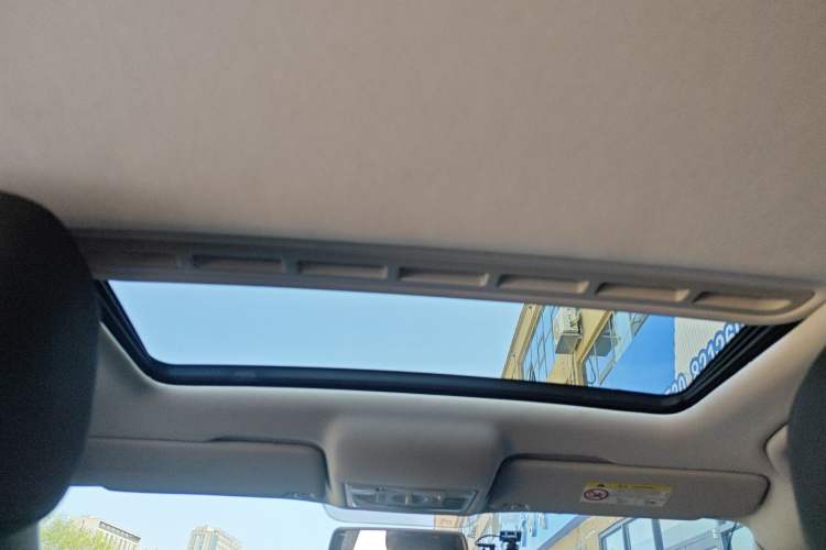 Used Volkswagen Jetta 2019 Dream Edition 1.5L Manual Comfort Version Headliner