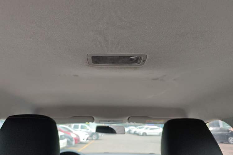 Used Volkswagen Jetta 2019 Dream Edition 1.5L Manual Fashion Version Headliner